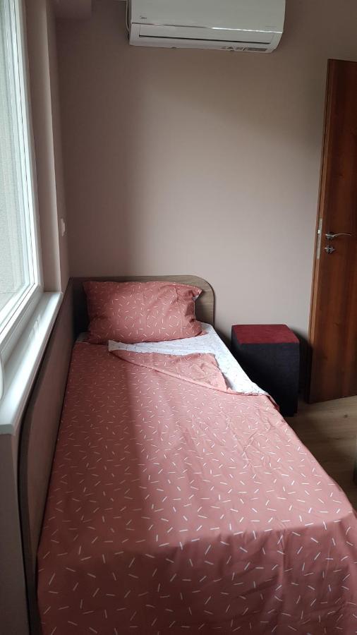 Lux Apartment Монтана Екстер'єр фото